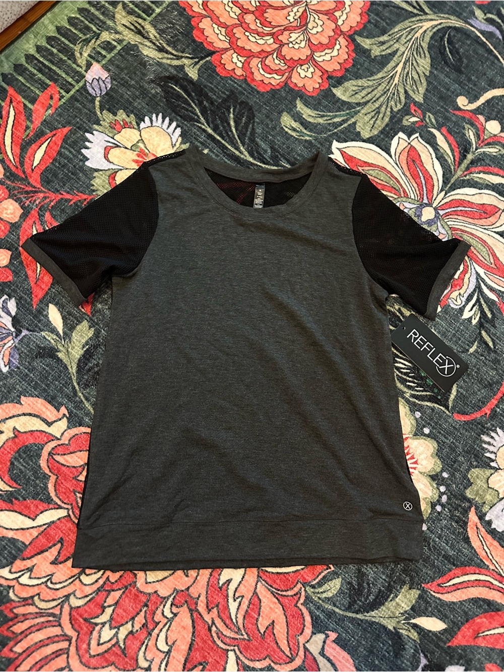 3/$25 🖤 Reflex Athletic Mesh Back Tee Size Medium NWT